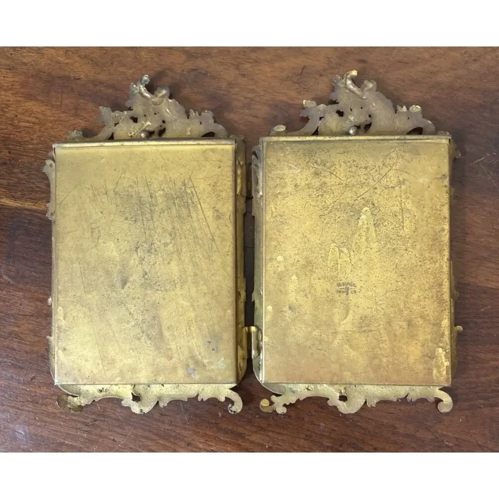 Antique Victorian Royal M. Mfg. Co. Ornate Brass Double Folding Picture Frame